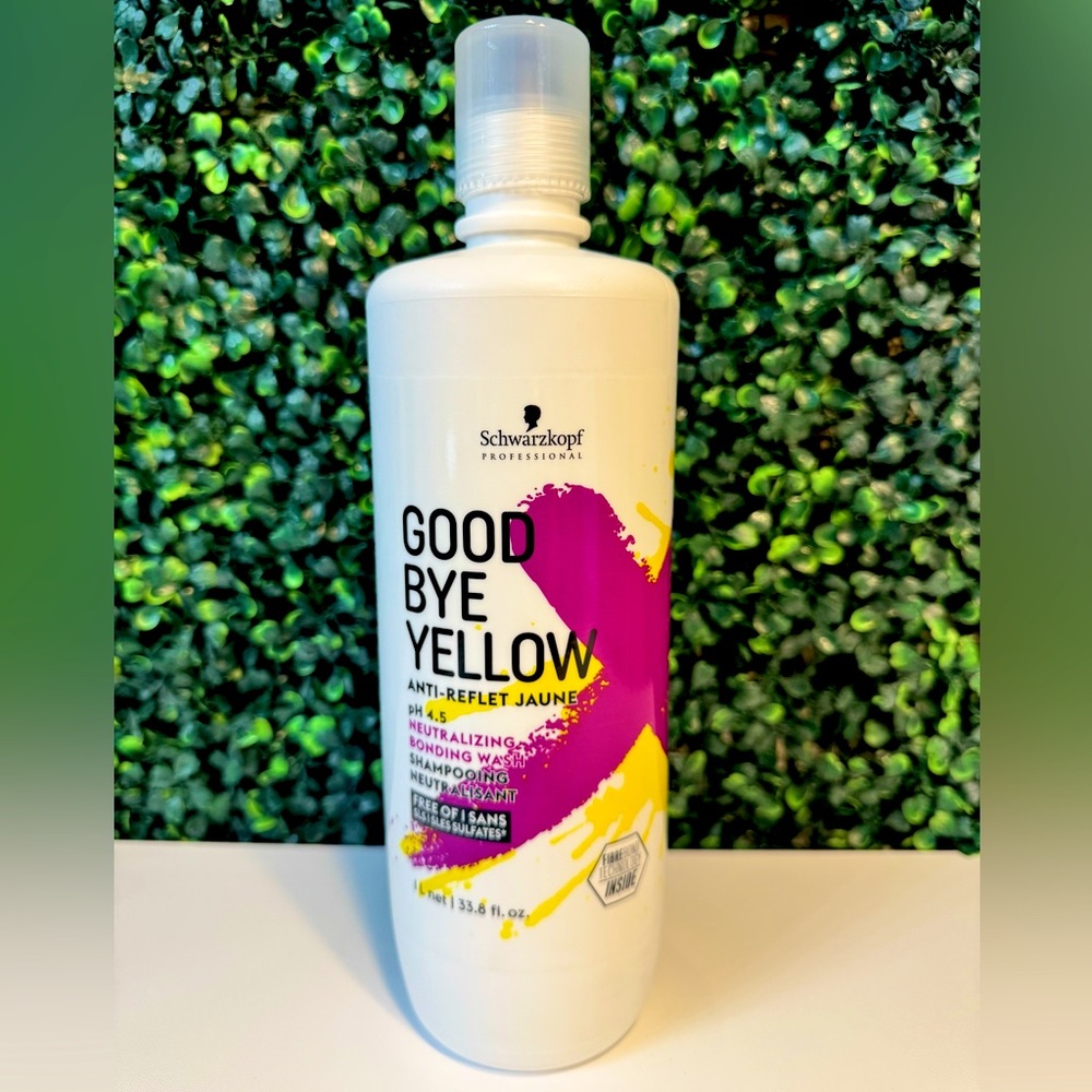 Schwarzkopf GOOD BYE YELLOW Neutralizing Bonding Purple Shampoo (NEW)